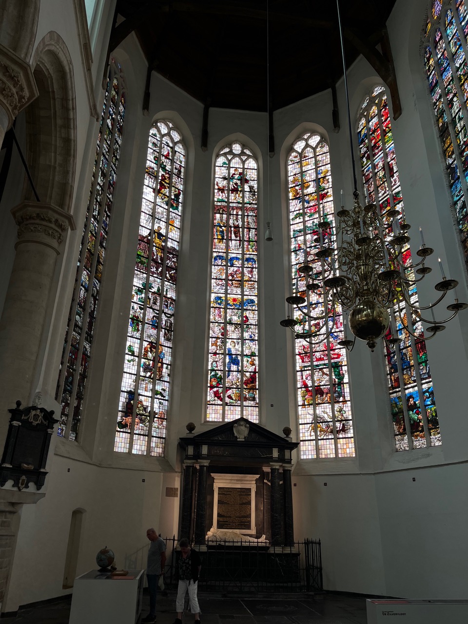 stained glass windows of the old church of Delft
