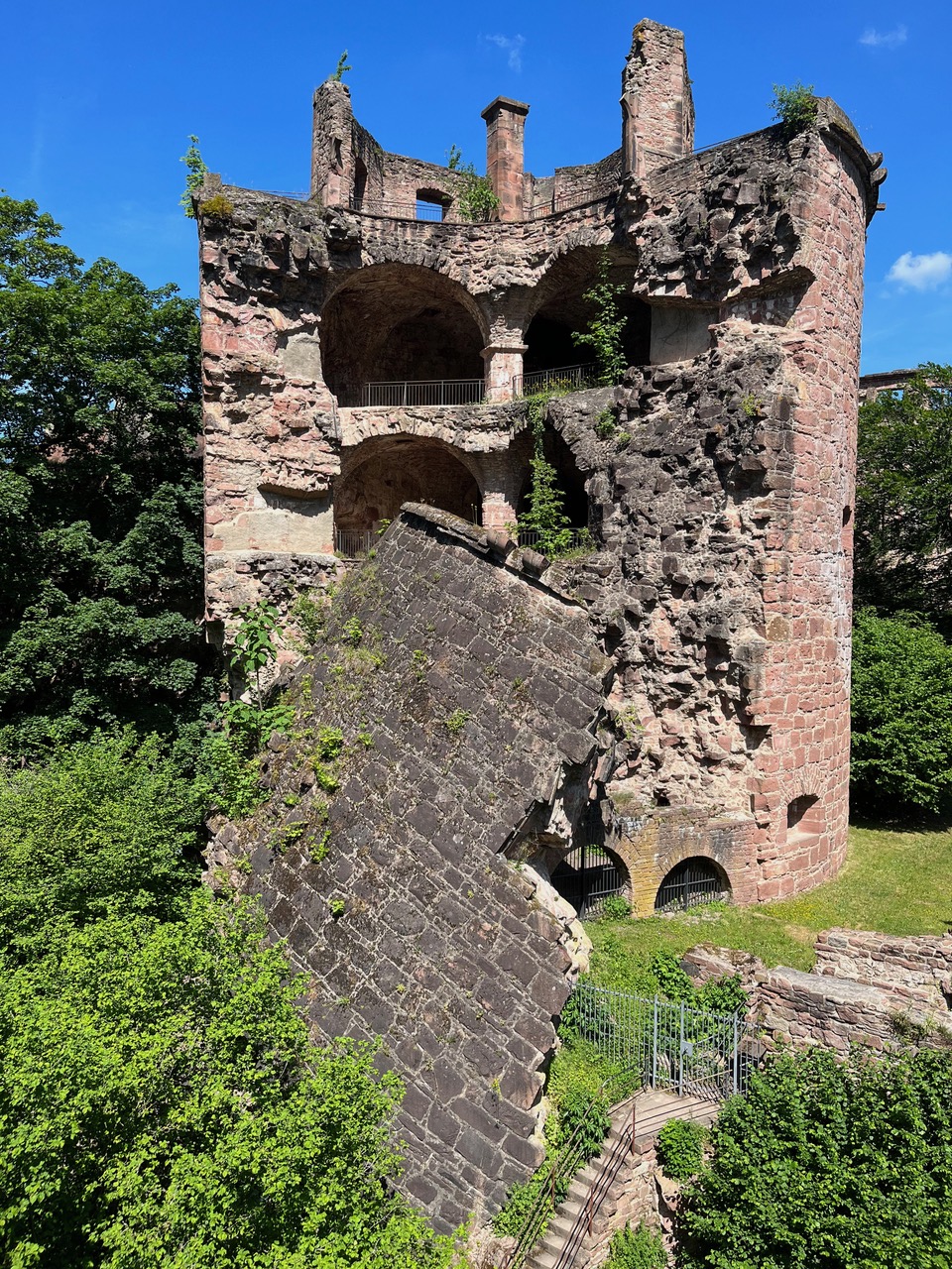 Half destroyed Fat Tower at Heidelberg Castle