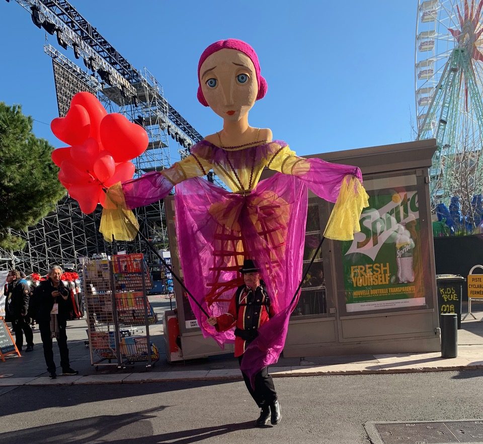 Rag doll performer at Nice Carnival